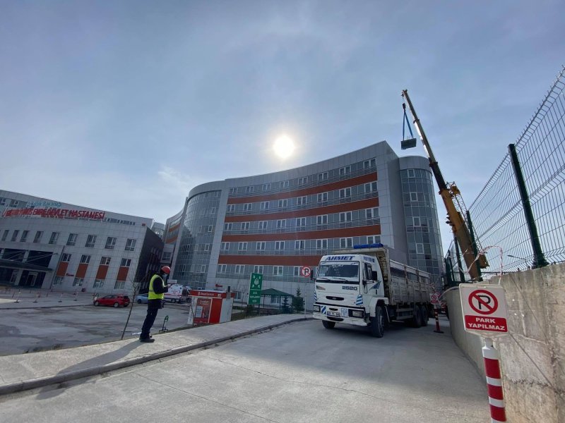 Yunusemre Devlet Hastanesi Çatıya Beton Verme